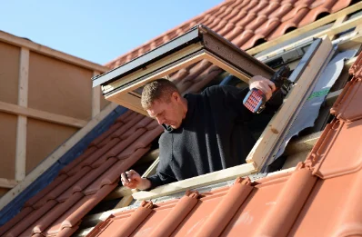 Pose de fenêtres de toit Velux à Mourèze